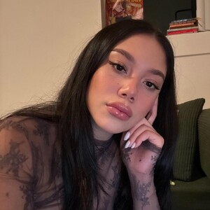 Lucyy_fer live cam video preview