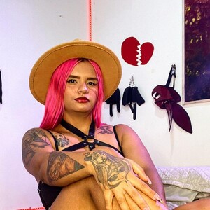 Mia_boobs__19 live cam video preview